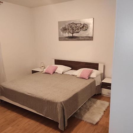 Apartmani Dominik Zadar Buitenkant foto