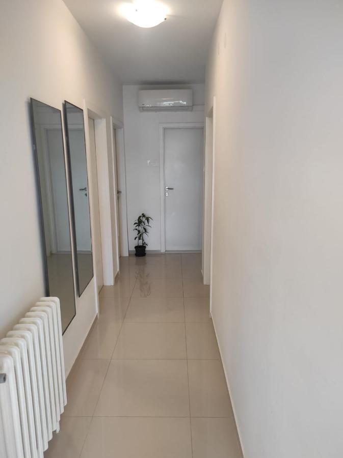 Apartmani Dominik Zadar Buitenkant foto